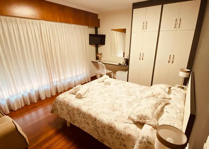 Vendaval ゲストハウス サンタマルタ・デ・オルティゲイラ