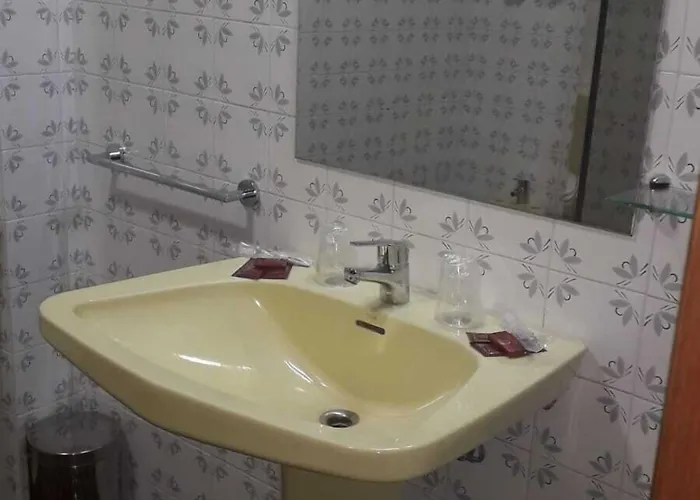 Vendaval ゲストハウス サンタマルタ・デ・オルティゲイラ